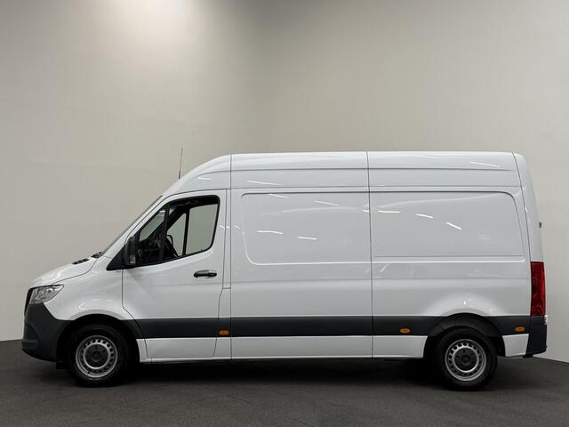 Mercedes-Benz SPRINTER L2H2 Automaat Navigatie Airco Camera Trekhaak 3Zits DAB