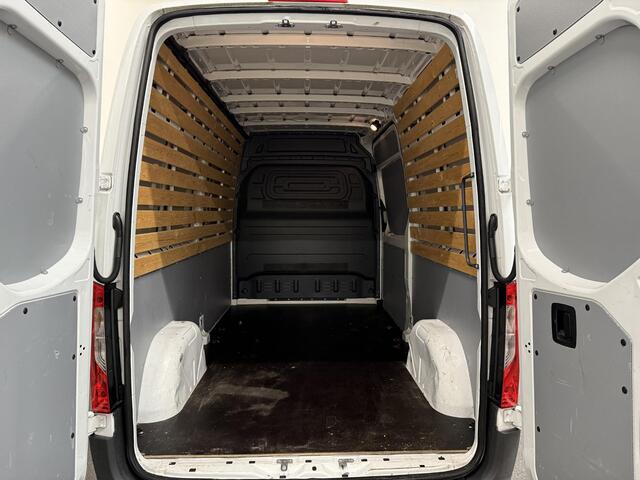 Mercedes-Benz SPRINTER L2H2 Automaat Navigatie Airco Camera Trekhaak 3Zits DAB