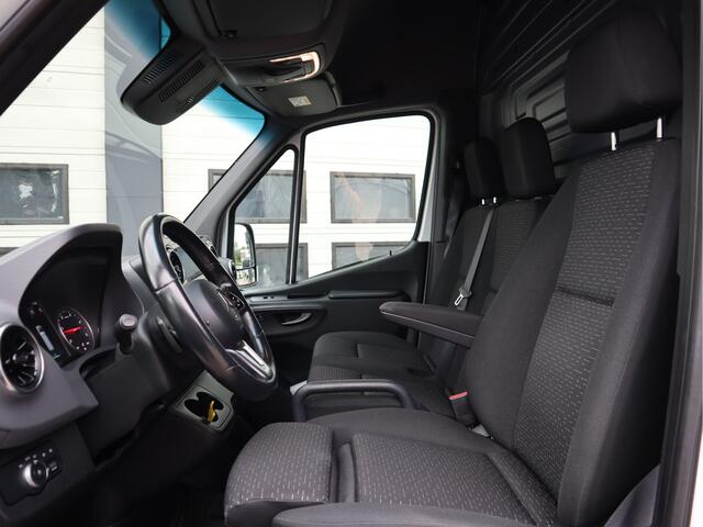 Mercedes-Benz SPRINTER 319 CDI 3.0 V6 Automaat Euro 6 - L2H2 - A tot Z Dealer onderhouden - LED - Trekhaak