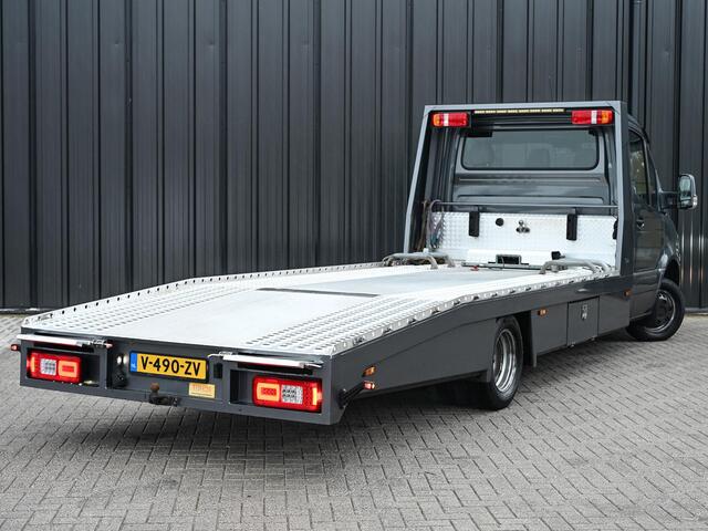 Mercedes-Benz SPRINTER 519 3.0 CDI L3 EURO VI-D NL Auto · Tijhof opbouw · Luchtvering · Trekhaak · Opbergvakken L+R · Distronic · Led · 6 Cillinder · Climate · Lier elektrisch · Geveerde bestuurderstoel | oprijwagen