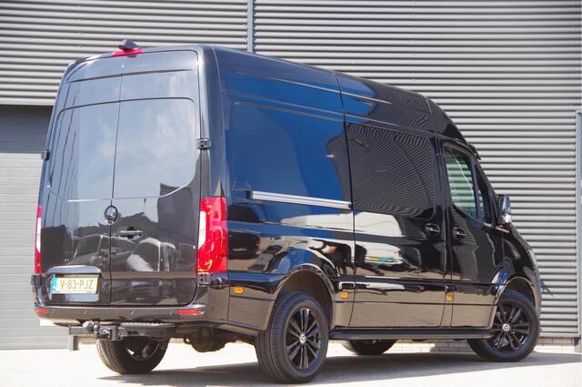 Mercedes-Benz SPRINTER 319 3.0 CDI V6 L2H2 3-ZITS, AUT. LED, 3.5T TREKHAAK, MBUX 10'', STANDKACHEL, ZONNEKLEP, VOORSPOILER, KUNSTSTOFDELEN IN KLEUR, CAMERA, NAVI, CRUISE
