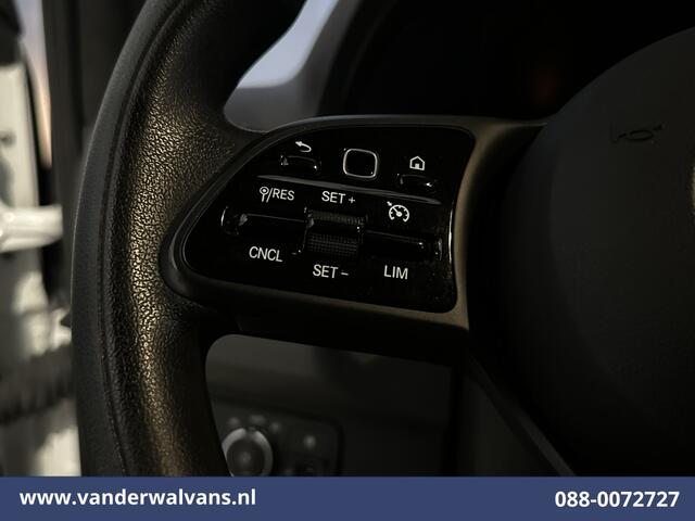 Mercedes-Benz SPRINTER 315 CDI 150pk L2H2 Euro6 Airco | Camera | Apple Carplay | Cruisecontrol | Chauffeursstoel Android Auto, Parkeersensoren, Leder, Bijrijdersbank