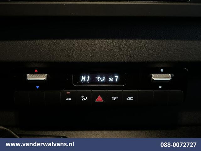 Mercedes-Benz SPRINTER 214 CDI 143pk L2H2 Euro6 Airco | Camera | Apple Carplay | Chauffeursstoel Android Auto, Stoelverwarming, Bijrijdersbank