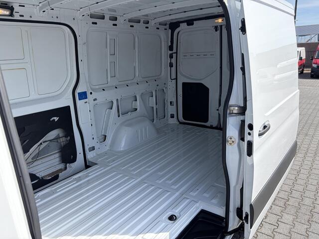 Mercedes-Benz SPRINTER 317 1.9 CDI L2H1 RWD*AUTOM.*3500KG*NAVI*CAM*HAAK*