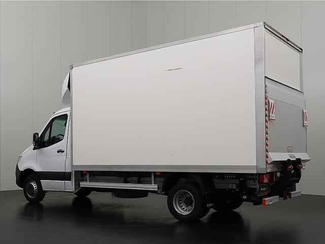 Mercedes-Benz SPRINTER 515CDI Automaat Bakwagen+Laadklep | 2,26 Hoog | Camera | Airco | Cruise | 3-Zits | Dakspoiler