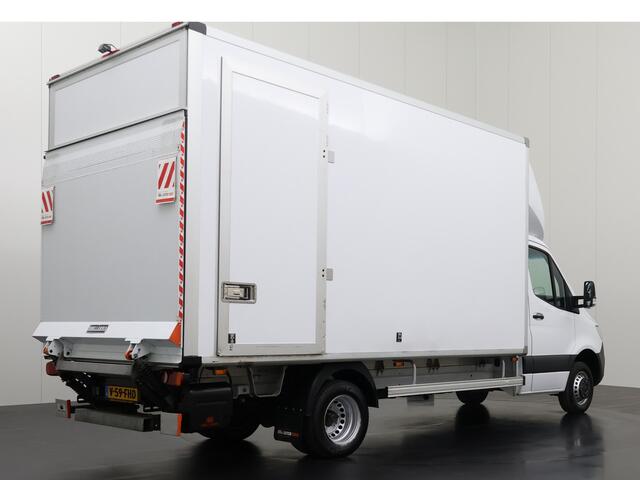 Mercedes-Benz SPRINTER 515CDI Automaat Dubbellucht Bakwagen | Laadklep | Multimedia | Camera | Airco | Dakspoiler | Cruise | Zijdeur
