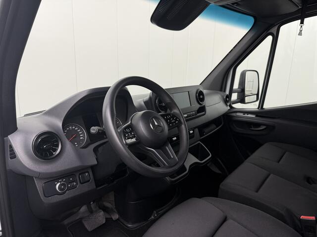 Mercedes-Benz SPRINTER 515CDI Automaat Dubbellucht Bakwagen | Laadklep | Multimedia | Camera | Airco | Dakspoiler | Cruise | Zijdeur