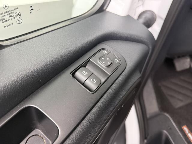 Mercedes-Benz SPRINTER 515CDI Automaat Dubbellucht Bakwagen | Laadklep | Multimedia | Camera | Airco | Dakspoiler | Cruise | Zijdeur