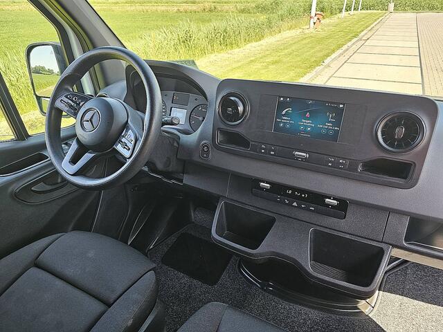 Mercedes-Benz SPRINTER 317 1.9 CDI L3H2 RWD Cruise control, Airco, Pdc, Navi, Camera, Mbux7, Euro6, Automaat, 170Pk, Trekhaak