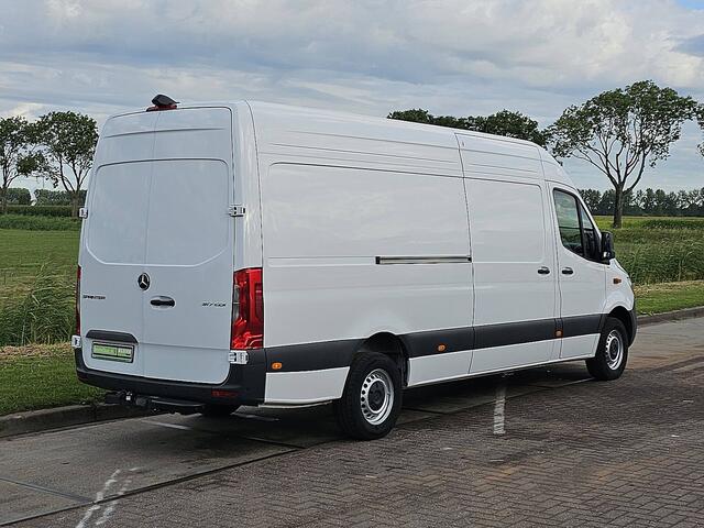 Mercedes-Benz SPRINTER 317 1.9 CDI L3H2 Pro Cruise Control, Tacho, Airco, Pdc, Navi, Camera, Lane-assist, Stoelverwarming, Mbux10, Euro6, 170 PK