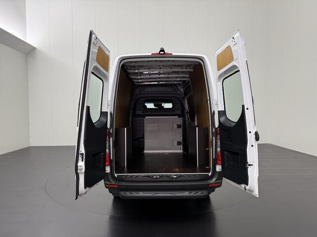 Mercedes-Benz SPRINTER 315CDI Automaat L2H2 | 3500Kg Trekgewicht | Navigatie | Camera | Airco | Cruise | 3-Zits