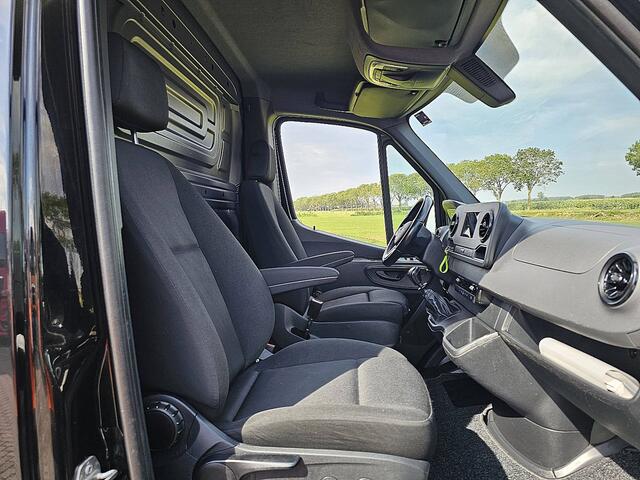Mercedes-Benz SPRINTER 317 1.9 CDI L2H2 RWD Cruise Control, Airco, Standkachel, Navi, Camera, Stoelverwarming, Multifuncitoneel stuur, Euro6, 170 PK