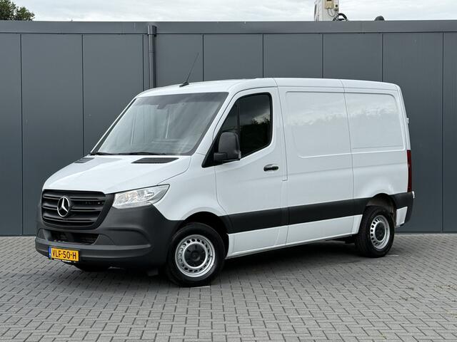 Mercedes-Benz SPRINTER 211 2.2 CDI AUTOMAAT 3.0T / L1H1 / CRUISE / CAMERA / AIRCO / NAVI / CARPLAY / 3-ZITS
