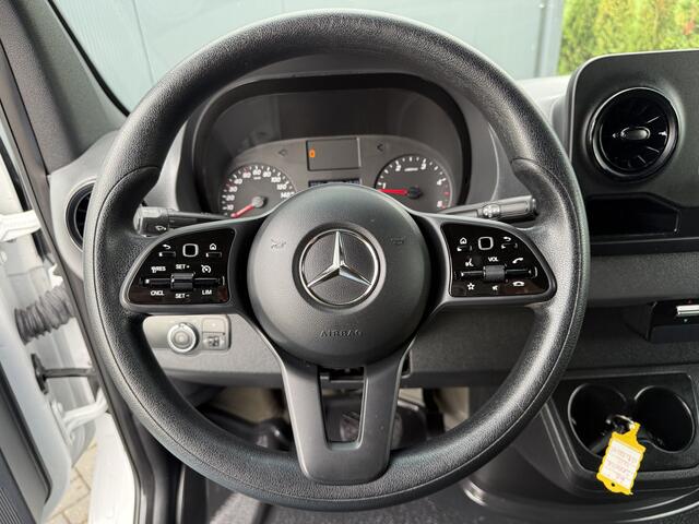 Mercedes-Benz SPRINTER 211 2.2 CDI AUTOMAAT 3.0T / L1H1 / CRUISE / CAMERA / AIRCO / NAVI / CARPLAY / 3-ZITS