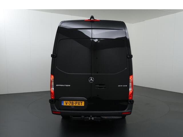 Mercedes-Benz SPRINTER 317 CDI | Aut. | L3 H2 | Pro | Parkeercamera | Navigatie | Trekhaak | Apple Carplay | Laadruimte-betimmering | Vliegtuigrails | 3-zits | Certified