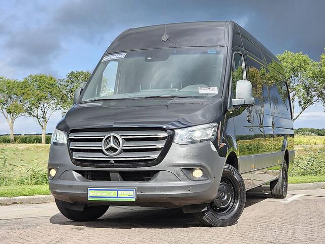 Mercedes-Benz SPRINTER 319 1.9 CDI L3H2 RWD Cruise control, Airco, Pdc, Navi, Carplay, 360° Camera, Stoelverwarming, LED, Mbux10, 3-Zits/Leer, Euro6, Bpm-Vrij
