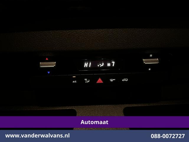 Mercedes-Benz SPRINTER 317 CDI 170pk 9G-Tronic Automaat L2H2 Euro6 Airco | Camera | Navigatie | Adaptieve Cruisecontrol | LED Chauffeursstoel, Stoelverwarming, Parkeersensoren, Bijrijdersbank
