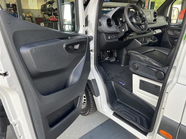 Mercedes-Benz SPRINTER 314 CDI Maxi 143 pk 6 persoons Bpm vrij 3.5 ton trekhaak Airco Cruise controle Navigatie Open laadbak Pick-up p-up bakwagen Dealer onderhouden 1e Eigenaar Euro 6