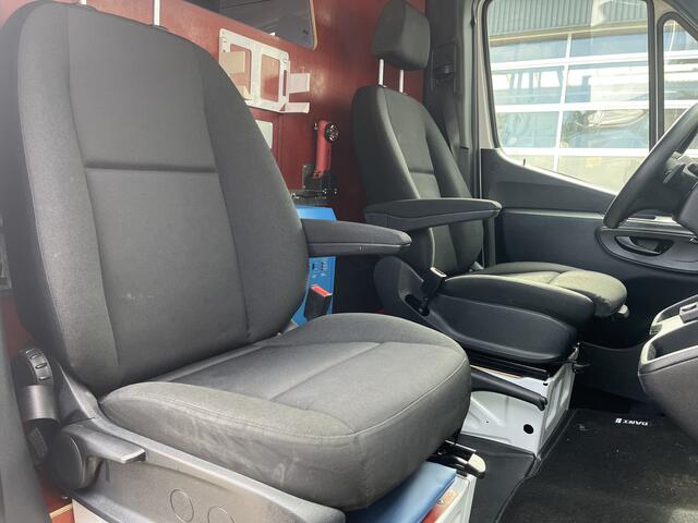 Mercedes-Benz SPRINTER 314 2.2 CDI L2H2 Werkplaats Omvormer Trekhaak Kastinrichting Ladekasten inrichting Airco Cruise controle Apple carplay 1e Eigenaar Euro 6 Bpm vrij voor particulier gebruik!!