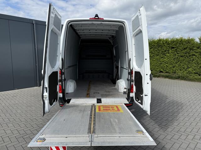 Mercedes-Benz SPRINTER 316 CDI 164 PK AUTOMAAT / L2H2 / HYDR. LAADKLEP / AFNEEMBARE 2.8 TONS TREKHAAK / CAMERA / 1e EIG.