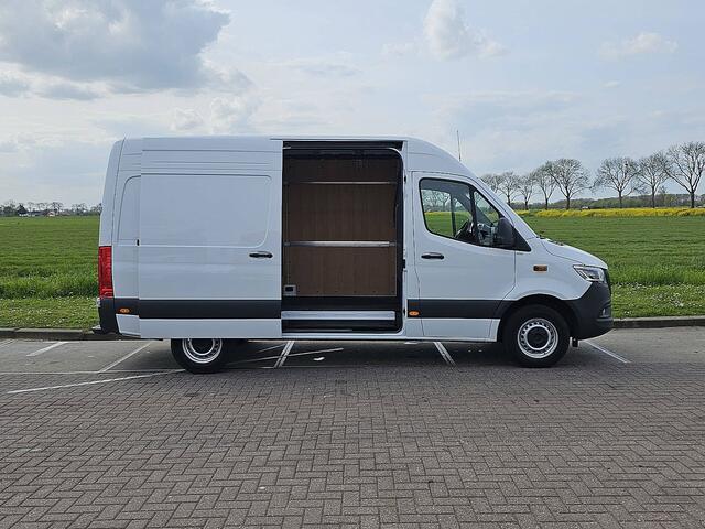 Mercedes-Benz SPRINTER 317 L2H2 RWD Mbux 10 LED Navi Automaat PDC Airco Camera BPM VRIJ Euro6 170 PK!