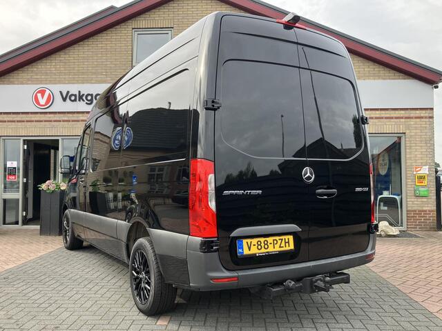 Mercedes-Benz SPRINTER 319 3.0 CDI L2H2 | MBUX | LED | ACC