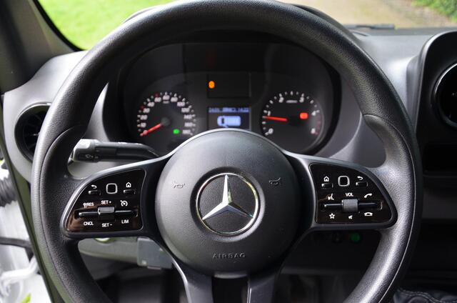 Mercedes-Benz SPRINTER 516 2.2 CDI L2H2 DC EURO VI-D Werkplaats-Inrichting (Bott)/Omvormer/Apple-Carplay/Camera/Ecc/Led/Navi/Trekhaak/Pdc/Cruisecontrol
