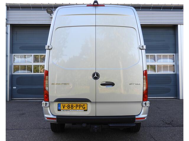 Mercedes-Benz SPRINTER 317 1.9 CDI L2H2 RWD AUT | 3.5t TREKHAAK | LED | CRUISE | CAMERA | MBUX