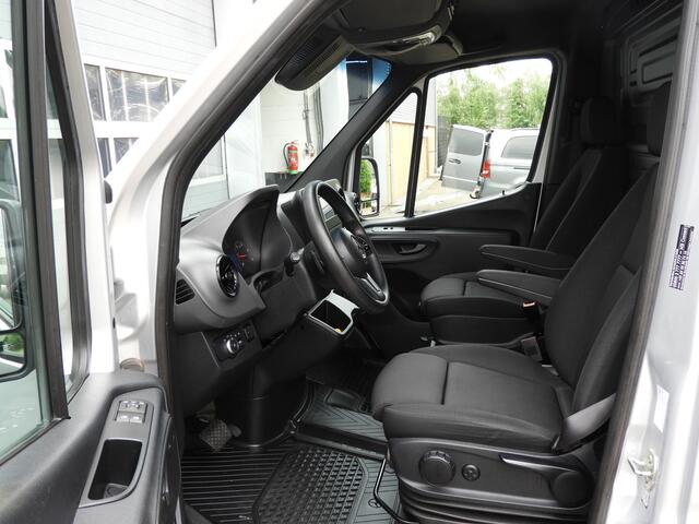 Mercedes-Benz SPRINTER 317 1.9 CDI L2H2 RWD AUT | 3.5t TREKHAAK | LED | CRUISE | CAMERA | MBUX