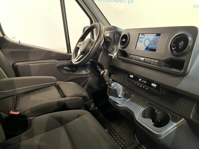 Mercedes-Benz SPRINTER 317 CDI L2H2 RWD / Euro 6 / LED / Airco / Cruise Control / Camera / Trekhaak / CarPlay / 3-Zits