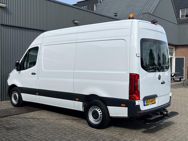Mercedes-Benz SPRINTER 314 2.2 CDI L2H2 Werkplaats Omvormer Trekhaak Kastinrichting Ladekasten inrichting Airco Cruise controle Apple carplay 1e Eigenaar Euro 6 Bpm vrij voor particulier gebruik!!