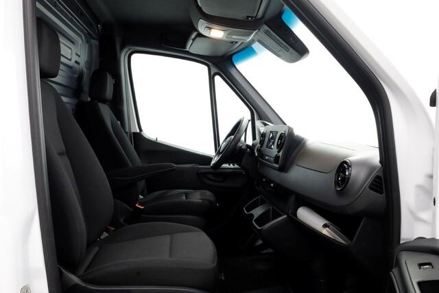 Mercedes-Benz SPRINTER 317 CDI 170pk 9G Automaat L2H2 RWD Airco/2x Schuifdeur/Trekhaak 3500kg 05-2022