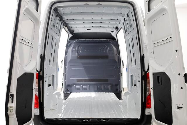 Mercedes-Benz SPRINTER 317 CDI 170pk 9G Automaat L2H2 RWD Airco/2x Schuifdeur/Trekhaak 3500kg 05-2022
