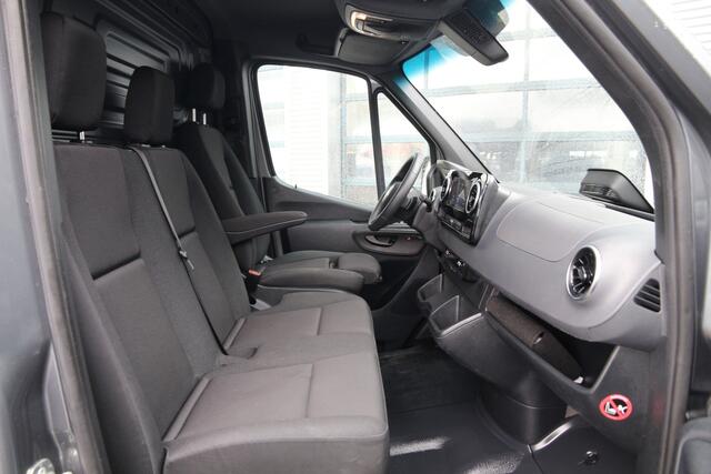 Mercedes-Benz SPRINTER 317 CDI | Aut. | RWD | L2H2 | Navi | Camera | Clima..