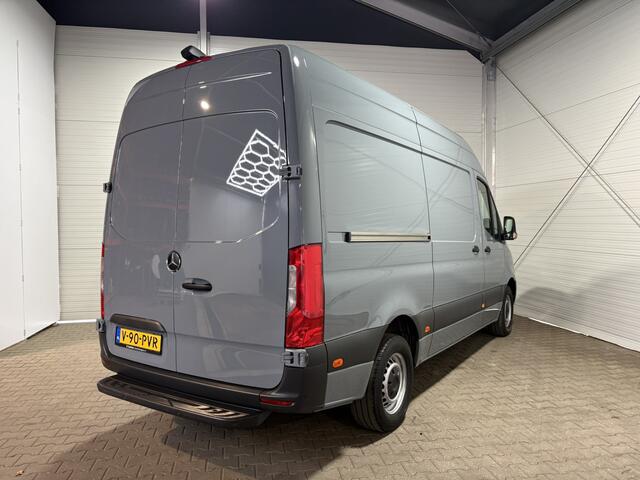 Mercedes-Benz SPRINTER 317 1.9 CDI L2H2 RWD, Automaat, Cruise, Camera, Carplay VVB512 Prijs zoals getoond