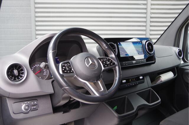 Mercedes-Benz SPRINTER 319 3.0 CDI V6 L2H2 AUT. LED, 3.5T TREKHAAK, 360 CAMERA, ADAPT. CRUISE, MBUX 10'', NAVI, CLIMA, PARKEERSENSOREN