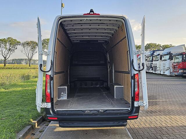 Mercedes-Benz SPRINTER 317 1.9 CDI L4H2 Base Cruise control, Airco, Pdc, Navi, Camera, Lane-assist, Stoelverwarming, Dodehoek detectie