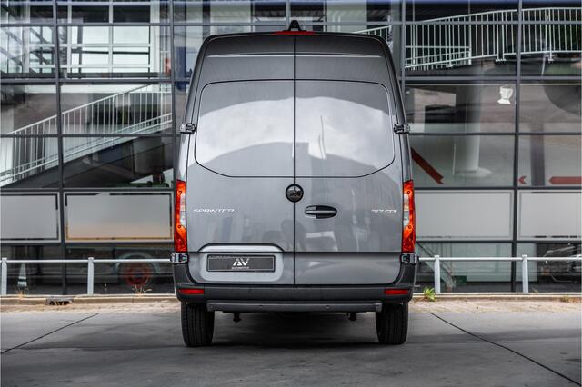 Mercedes-Benz SPRINTER 317 1.9 CDI L2H2 | AMG | LED | CarPlay | Camera | Navigatie | Stoelverwarming | Cruise control | Dealer onderhouden | Lederen bekleding | Nieuwe APK | L2H2