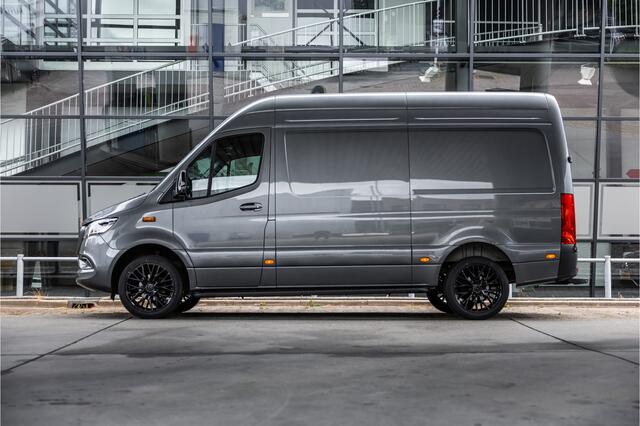 Mercedes-Benz SPRINTER 317 1.9 CDI L2H2 | AMG | LED | CarPlay | Camera | Navigatie | Stoelverwarming | Cruise control | Dealer onderhouden | Lederen bekleding | Nieuwe APK | L2H2