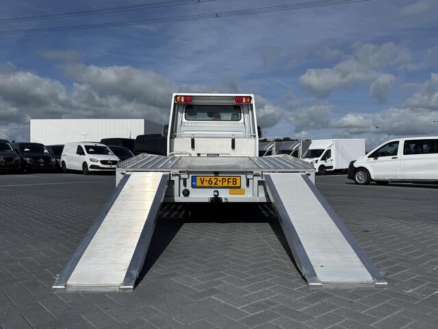 Mercedes-Benz SPRINTER 519 CDI | AUT. | TIJHOF | LUCHTVERING | LIER | DUBBEL LUCHT | CAMERA | ADAPTIEVE CRUISE | LED | GROOT NAVIGATIE | CHAUFFEURS STOEL | 3500 KG TREKHAAK | LED | ZILVER METALLIC | 7942 KM! | CERTIFIED