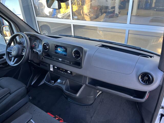 Mercedes-Benz SPRINTER 314 2.2 CDI L2H2 Werkplaats Omvormer Trekhaak Kastinrichting Ladekasten inrichting Airco Cruise controle Apple carplay 1e Eigenaar Euro 6 Bpm vrij voor particulier gebruik!!