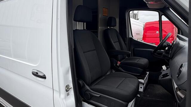 Mercedes-Benz SPRINTER 311 CDI 84KW 114PK L3H2 AUTOMAAT EURO 6 AIRCO/ ORIGINEEL AUDIO/ CAMERA/ 100% DEALERONDERHOUDEN