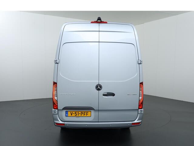 Mercedes-Benz SPRINTER 317 CDI | AUT. | L3 H2 | DISTRONIC PLUS | 3-ZITS | SCHUIFDEUR L+R | NAVIGATIE | PARKEERCAMERA | CERTIFIED