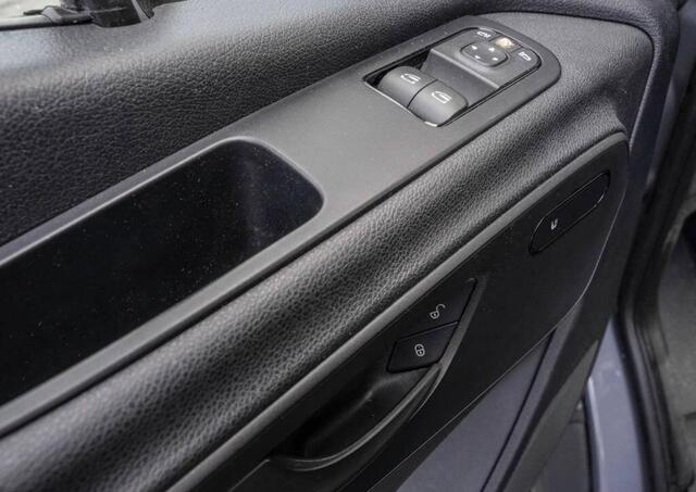 Mercedes-Benz SPRINTER 319 1.9 CDI L2H2 PB Edition 360 Camera, Cruise, Carplay, 10,5'' Mbux, LED, Automaat, 190pk, Standkachel, Stoelverwarming, Uniek!