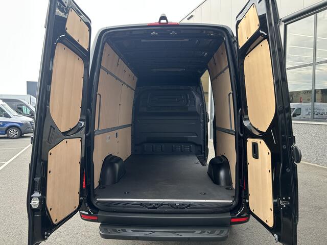 Mercedes-Benz SPRINTER 317 CDI L2 H2 Pro LED / MBUX / Navigatie / Camera / Parkeersensoren / Cruise control / Airco / 270 Graden achterdeuren
