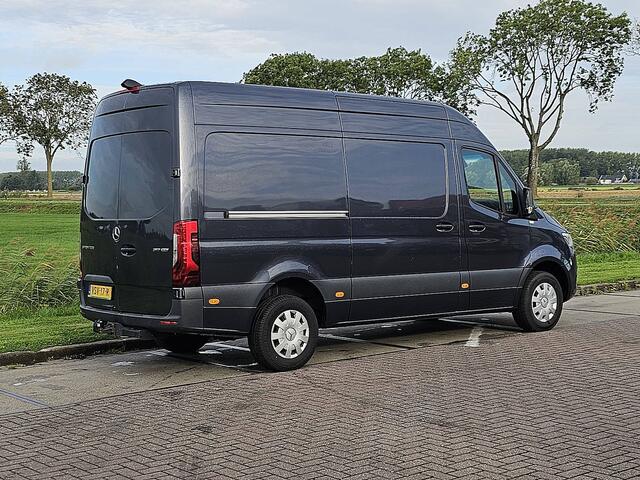 Mercedes-Benz SPRINTER 317 1.9 CDI L2H2 RWD Cruise control, Airco, Carplay, Navi, Camera, Led, Lane-assist, Climate control, Dodehoek detectie, 3,5T-trekhaak
