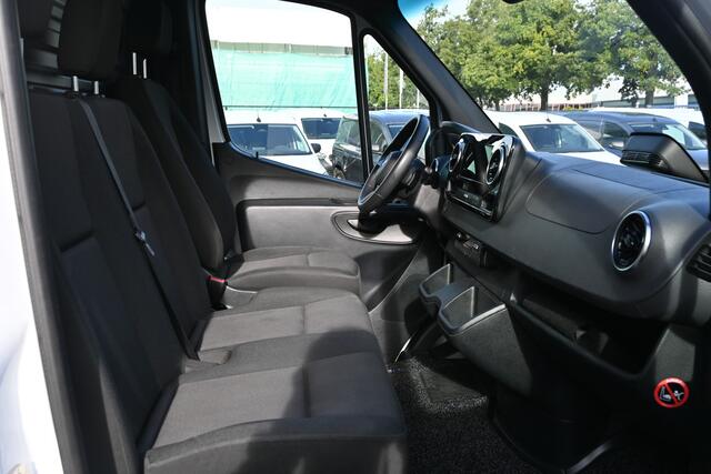 Mercedes-Benz SPRINTER 317 CDI L3H2 Pro LED, MBUX navigatie met camera en parkeerpakket, Etc.