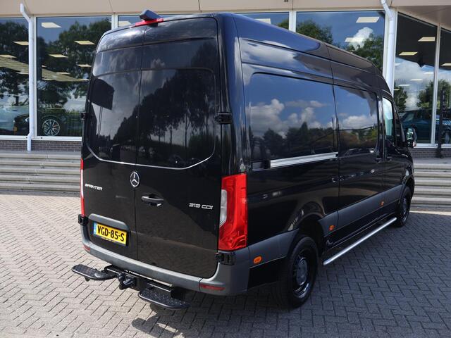 Mercedes-Benz SPRINTER 319 3.0 CDI V6 190 PK AUT. L2H2 + 2 SCHUIFDEUREN | 3500 KG TREKHAAK | BREEDBEELD MBUX NAVIGATIE