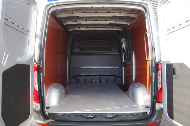 Mercedes-Benz SPRINTER 317 1.9 CDI L1H1 RWD AUT. LED, ADAPT. CRUISE, MBUX 10'', GEV. STOEL, CAMERA, NAVI, CLIMA, VOORRUITVERWARMING – foto 9