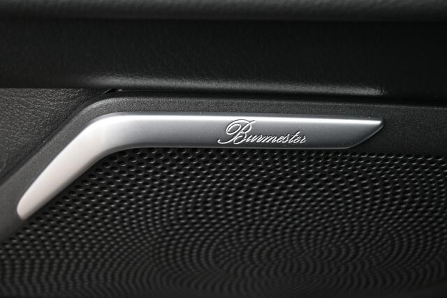 Mercedes-Benz V-KLASSE 300 L3 Avantgarde AMG pakket, Geventileerde en verwarmde stoelen met memory Burmester, Alarm klasse 3